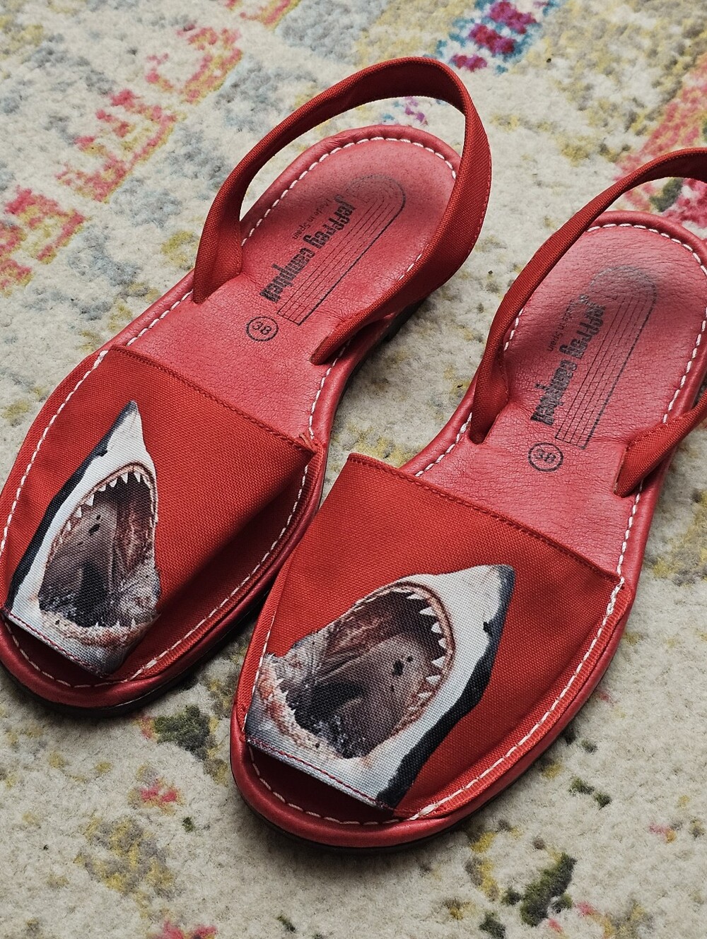 Jeffrey Campbell Ibiza Women Avarca Sandals Womens US 7.5 / EU 38 Shark Print